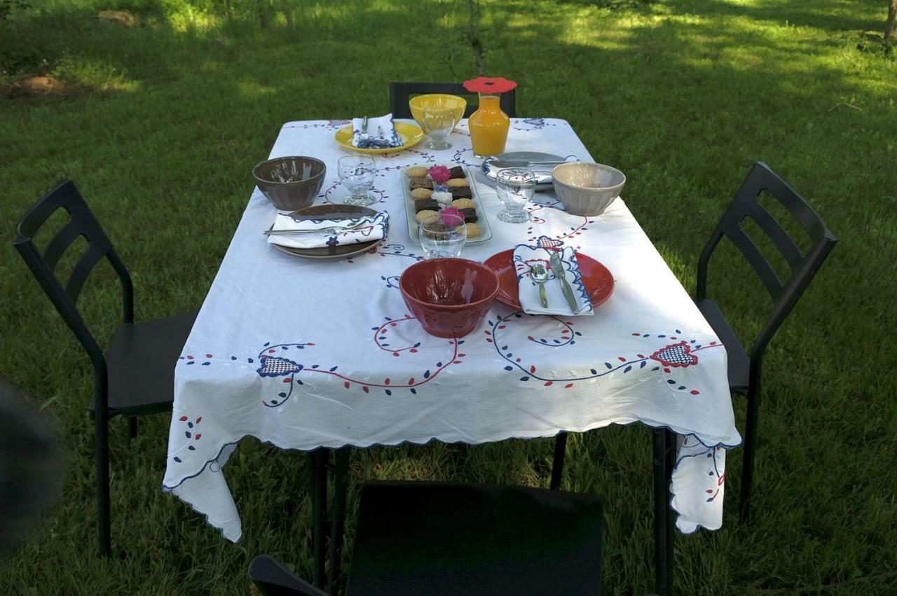 Saint-Viaud Les Trois Etangs Bed & Breakfast エクステリア 写真